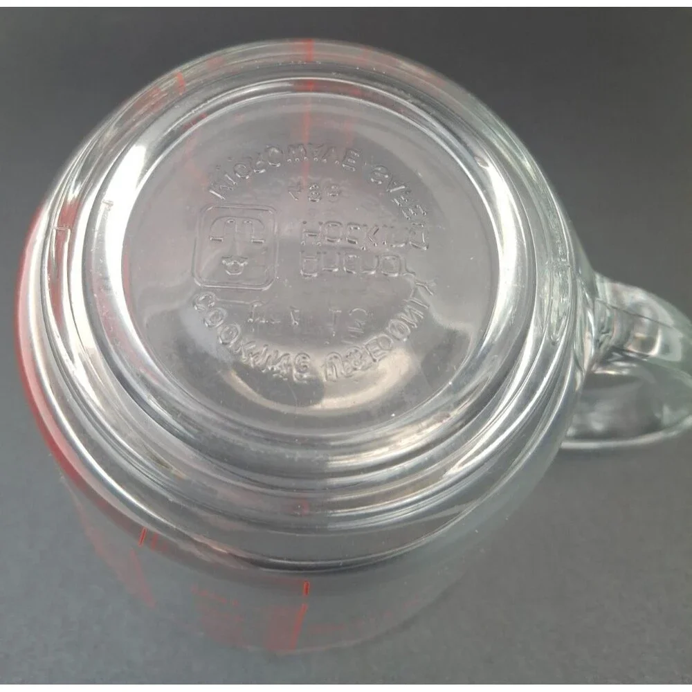 Anchor Hocking Red Oven Originals 2 Cup Glass Measuring Cup 1/2 Liter Vintage